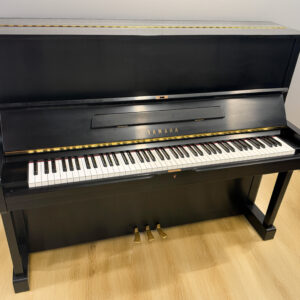 Yamaha U1F Upright Piano – Satin Black <span style="color:#8B0000;">(SOLD)</span>