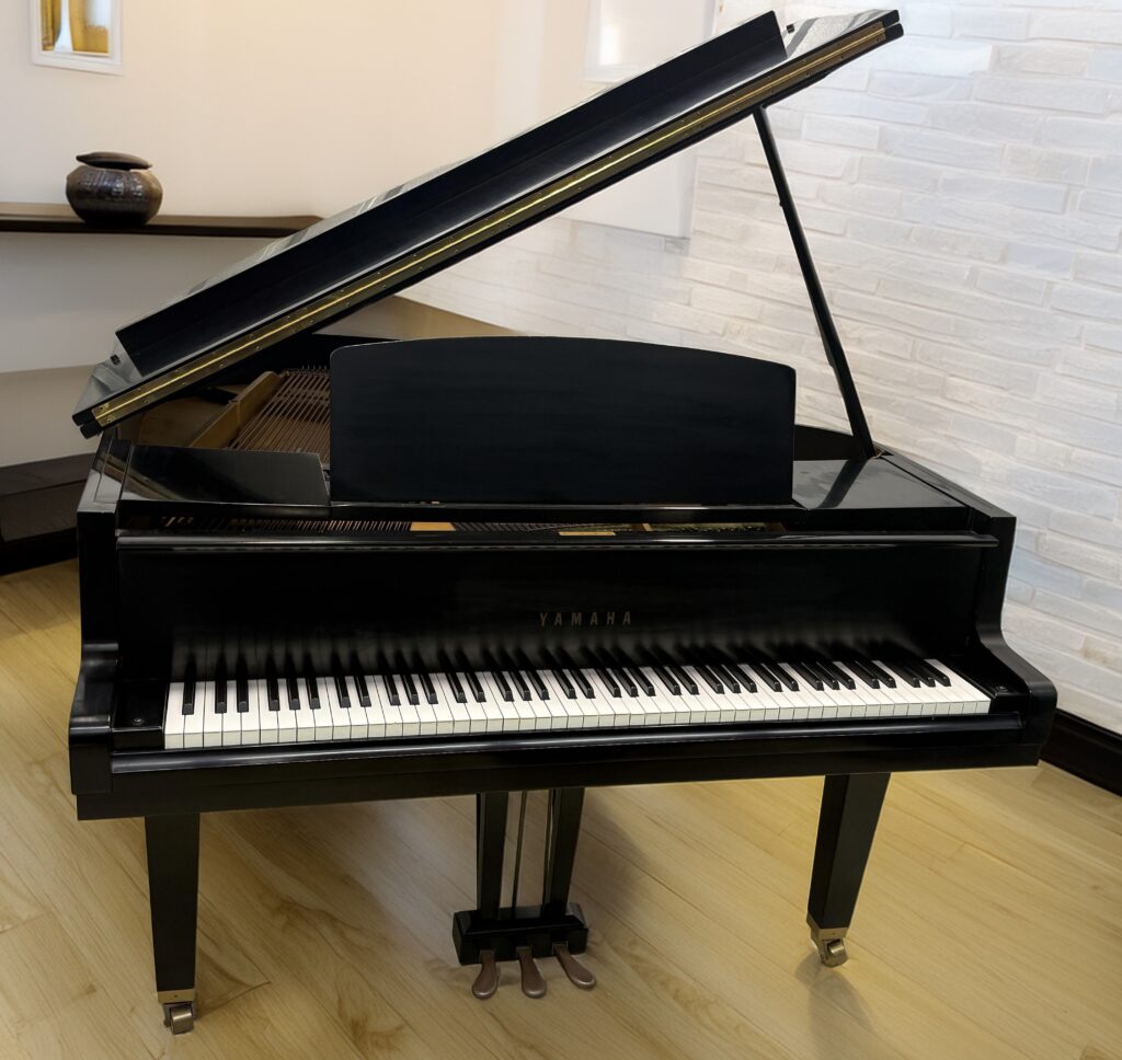 Yamaha G1 Baby Grand Piano (5'3") - Satin Finish <span style="color:#8B0000;">(SOLD)</span>