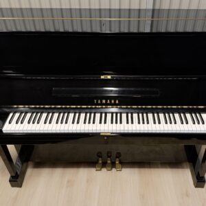 Yamaha U1 Upright Piano - High Gloss <span style="color:#8B0000;">(SOLD)</span>