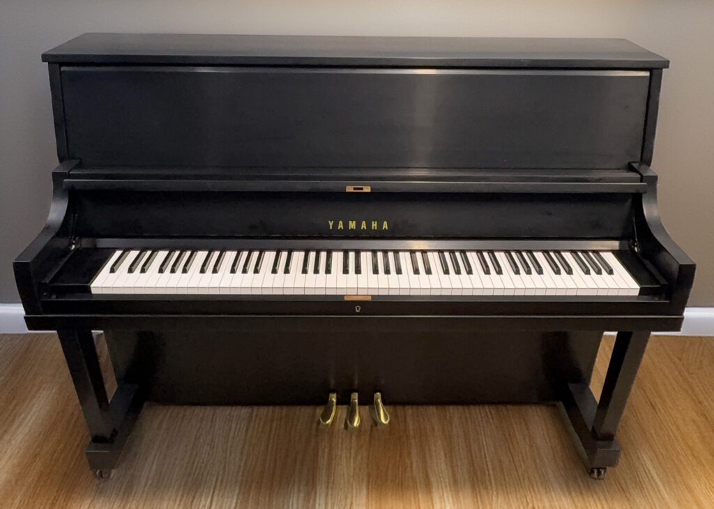 Yamaha P22 SE Upright Piano - Satin Finish <span style="color:#8B0000;">(SOLD)</span>