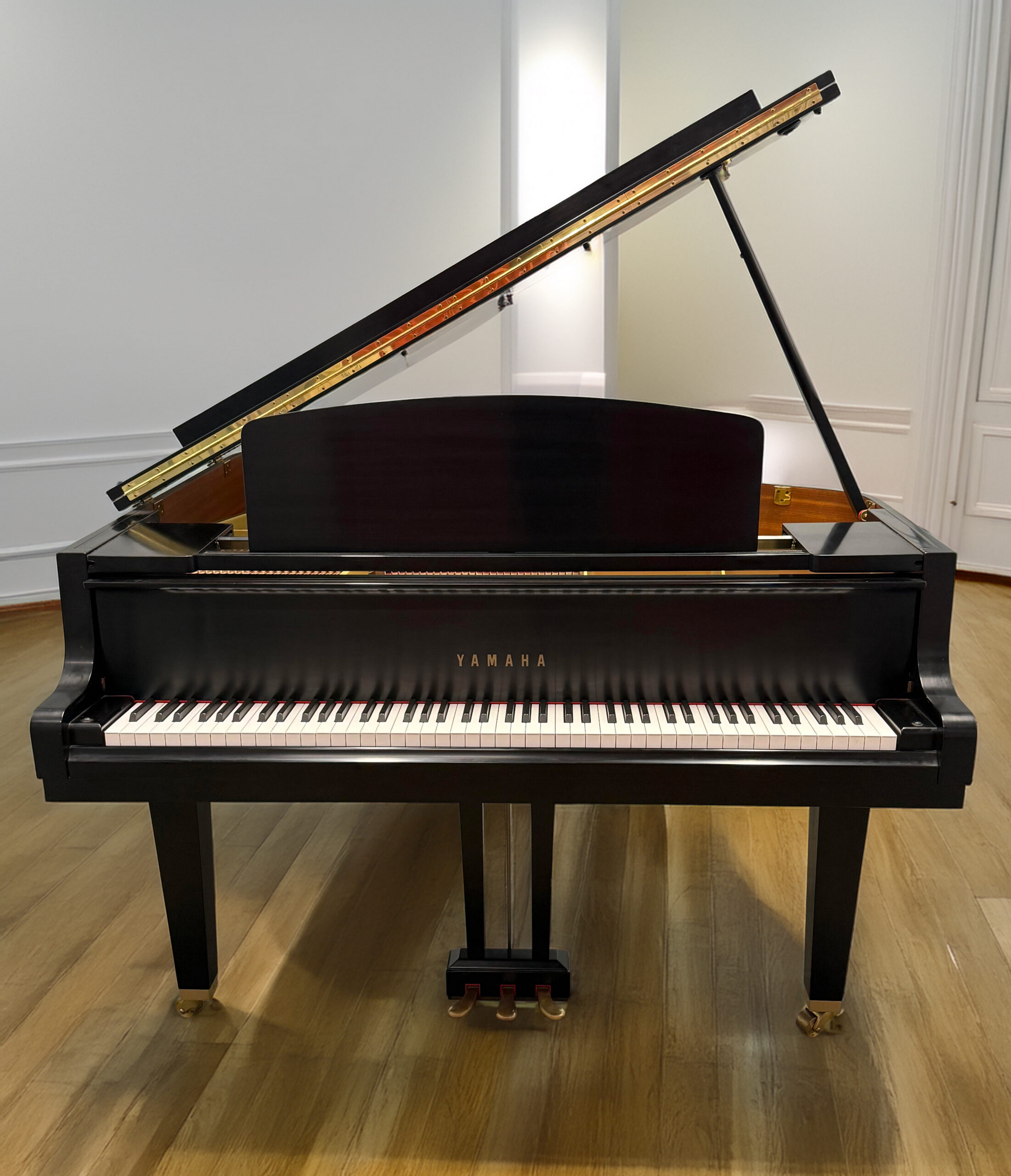 Yamaha GH-1 Baby Grand Piano (5’3”) – Satin Ebony – MINT Condition