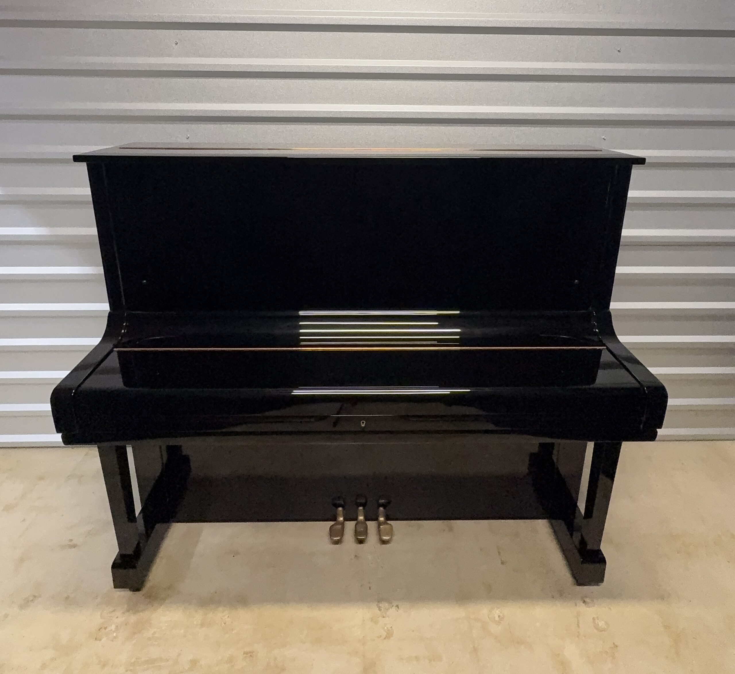 Yamaha U3 Professional Upright Piano (52”) – Polished Ebony <span style="color:#8B0000;">(SOLD)</span> - Image 2