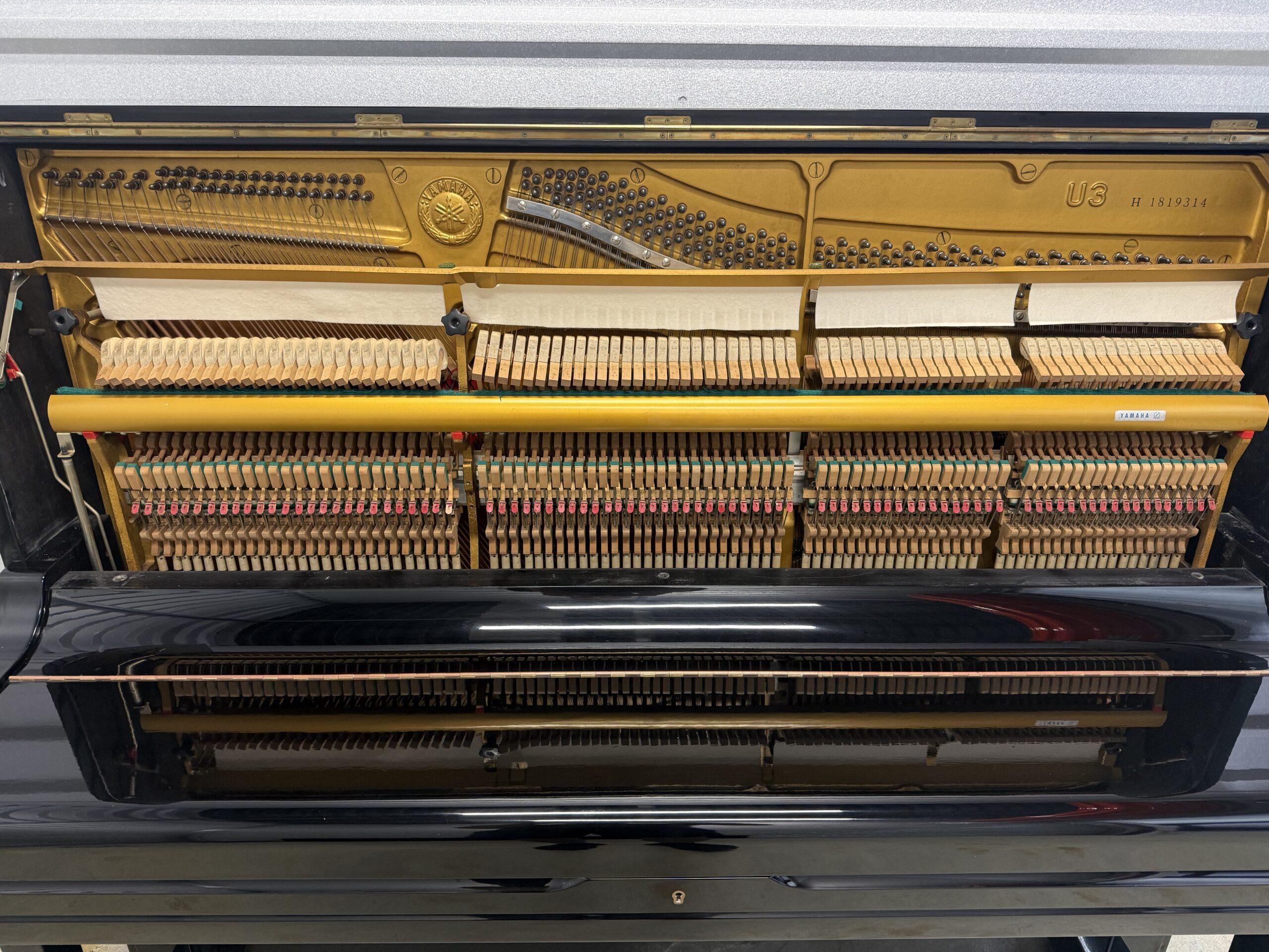 Yamaha U3 Professional Upright Piano (52”) – Polished Ebony <span style="color:#8B0000;">(SOLD)</span> - Image 3