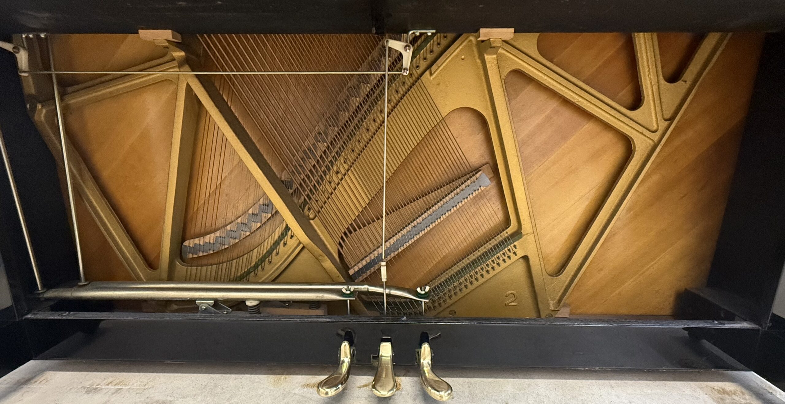 Yamaha U3 Professional Upright Piano (52”) – Polished Ebony <span style="color:#8B0000;">(SOLD)</span> - Image 4