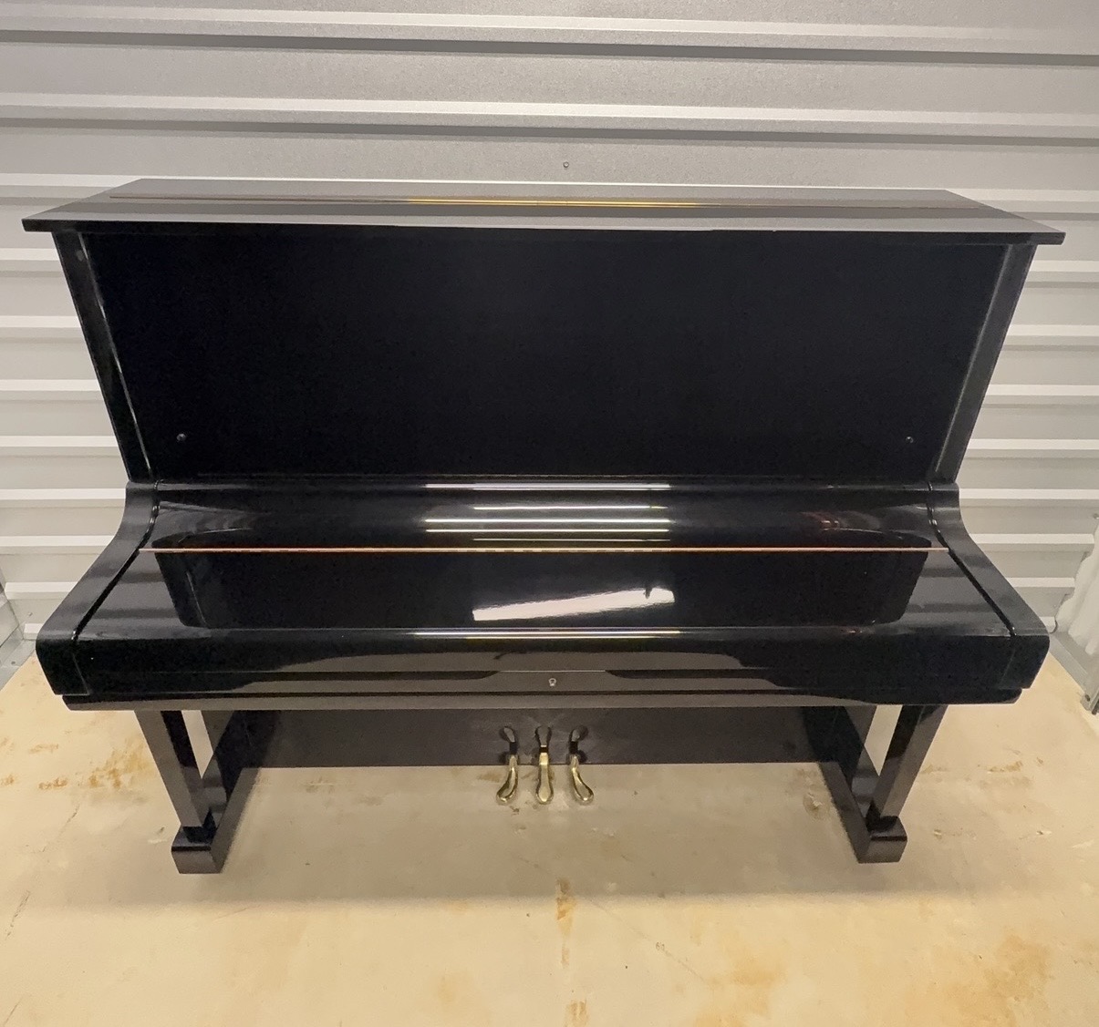 Yamaha U3 Professional Upright Piano (52”) – Polished Ebony <span style="color:#8B0000;">(SOLD)</span> - Image 2