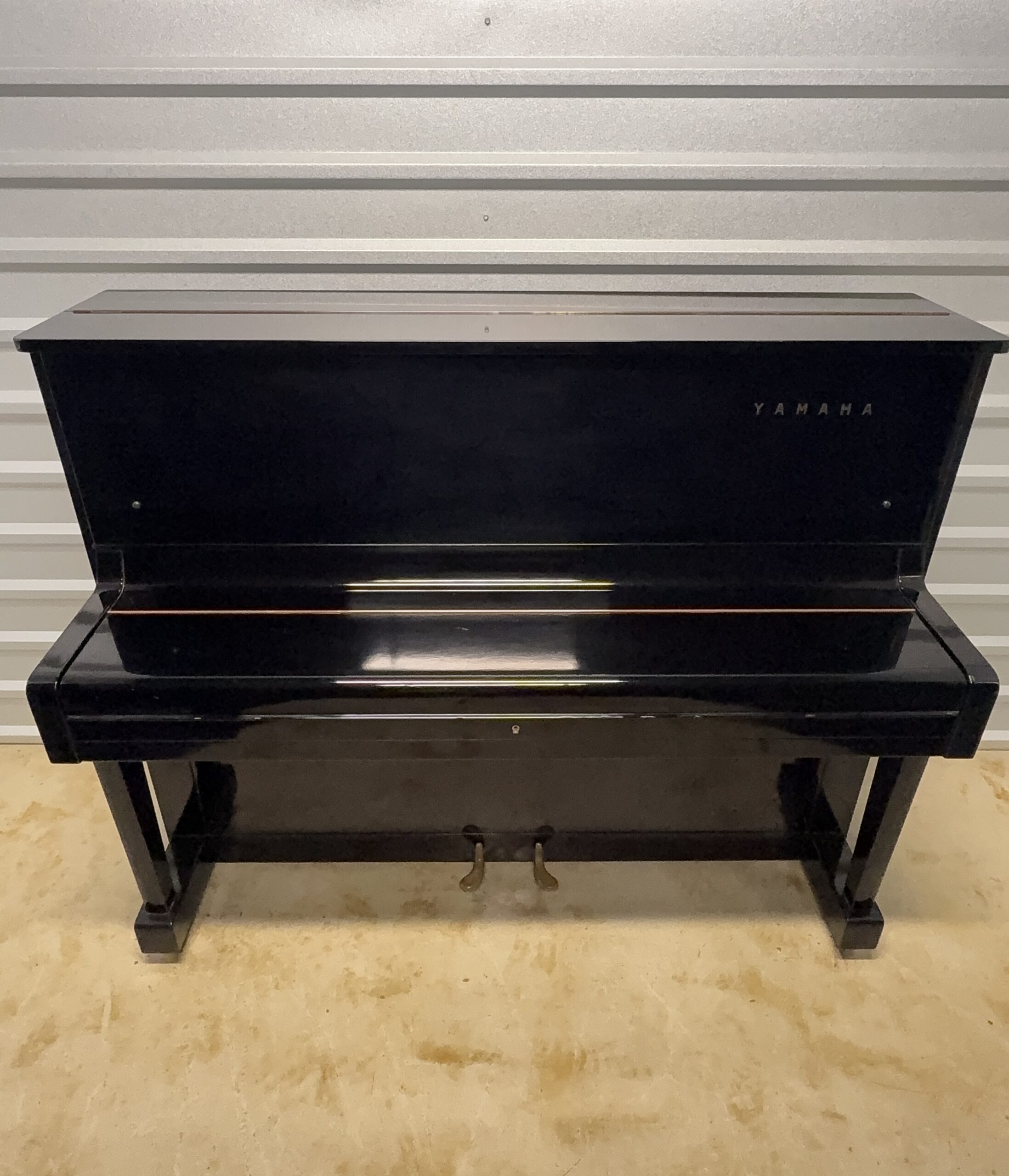 Yamaha U1 Professional Upright Piano – Polished Ebony - Image 2