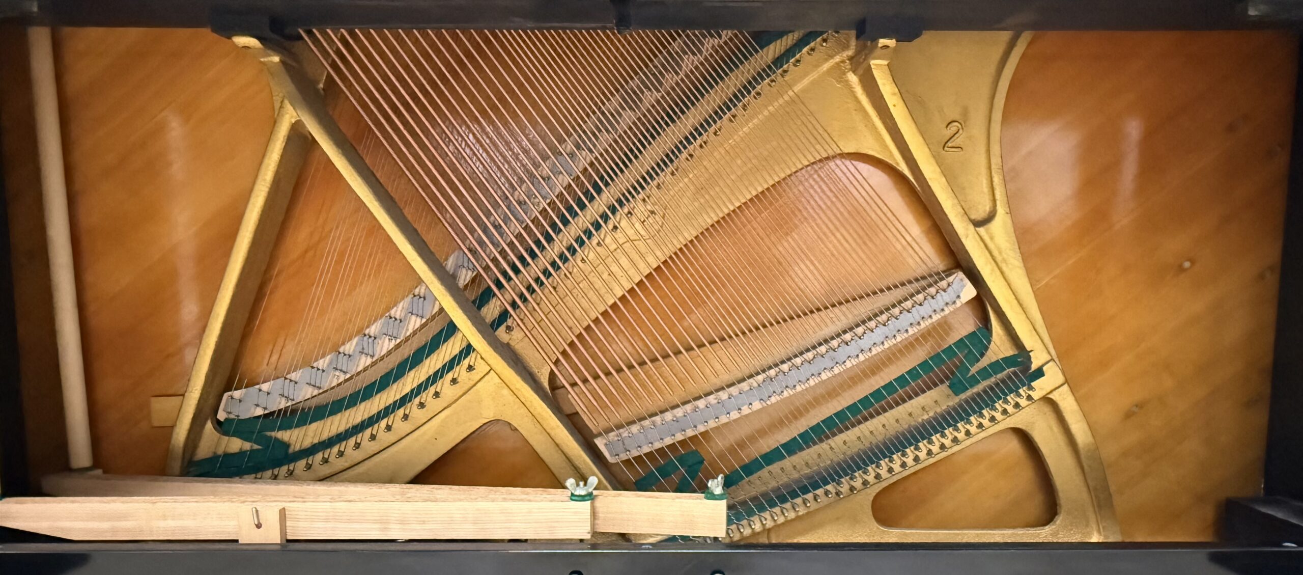 Yamaha U1 Professional Upright Piano – Polished Ebony - Image 4