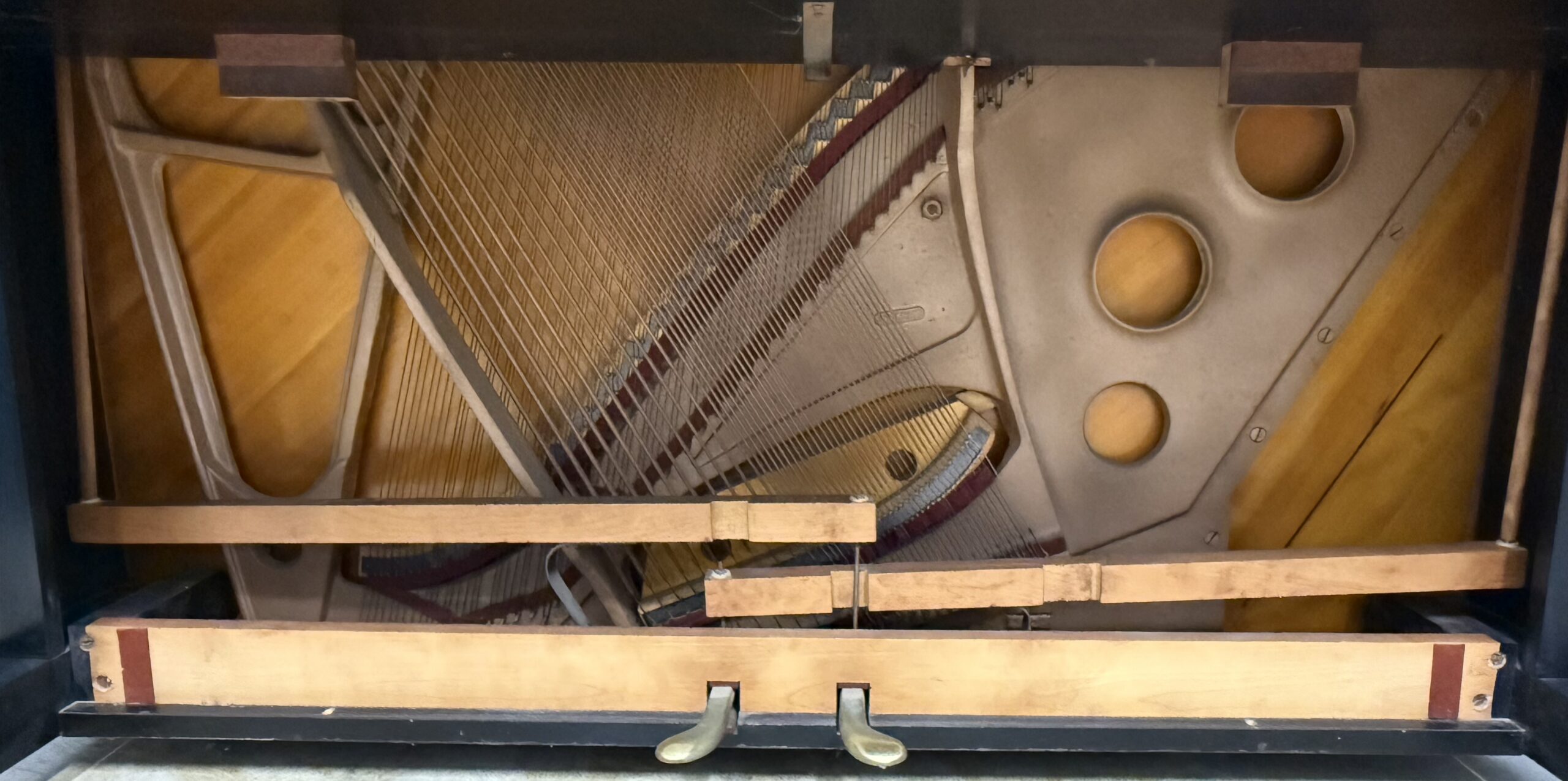 Steinway & Sons Upright Piano – Model 1098 – Satin Ebony - Image 4