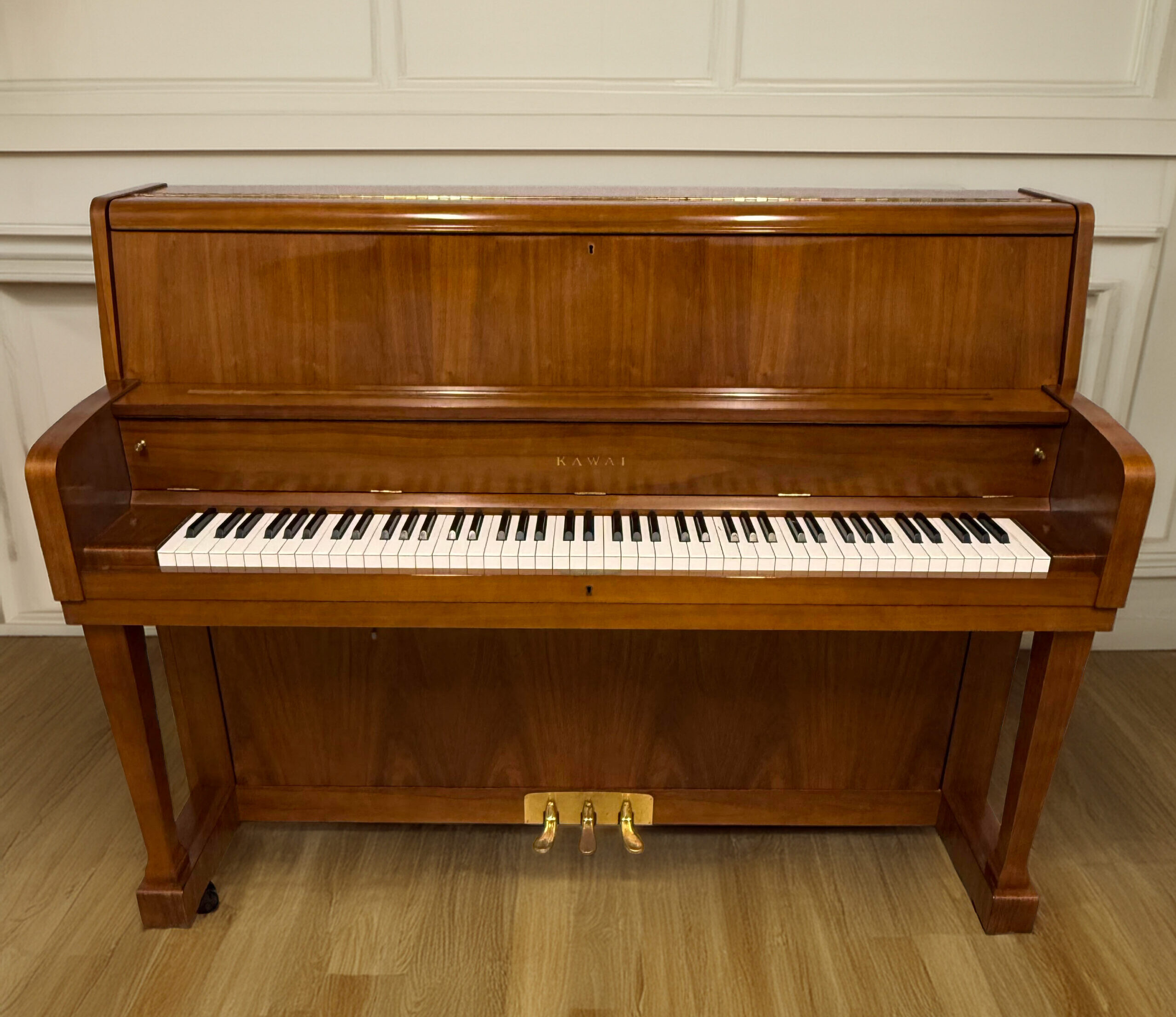 Kawai UST-7 Professional Upright Piano – Satin Walnut <span style="color:#8B0000;">(SOLD)</span>