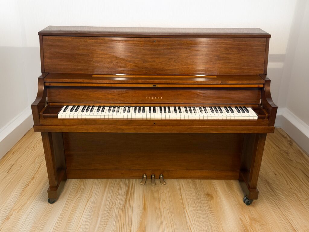 Yamaha P22 Upright Piano – Satin Walnut – MINT Condition