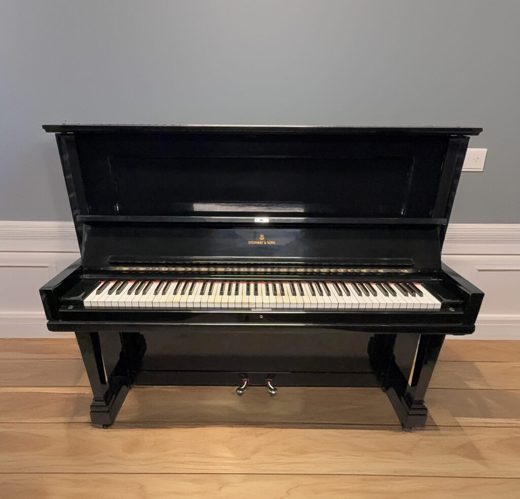 Steinway & Sons Upright Piano - Model K - EXCELLENT Condition