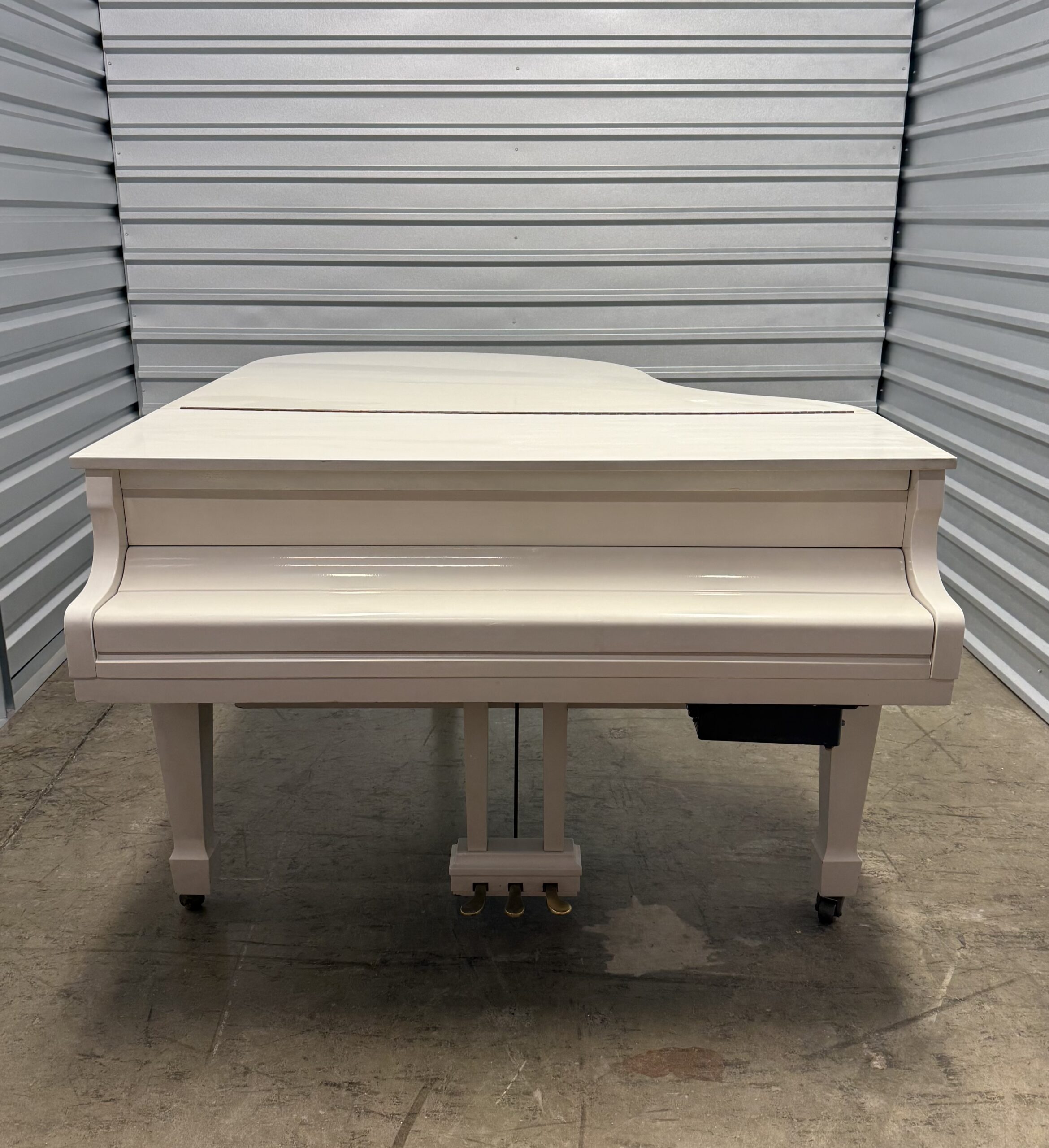 Samick Baby Grand Piano (5’8”) – White High Gloss - Image 4